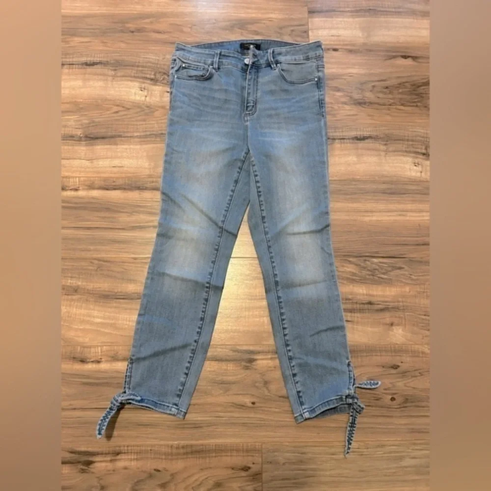 ANN TAYLOR - Cropped Denim Jeans - Size 4